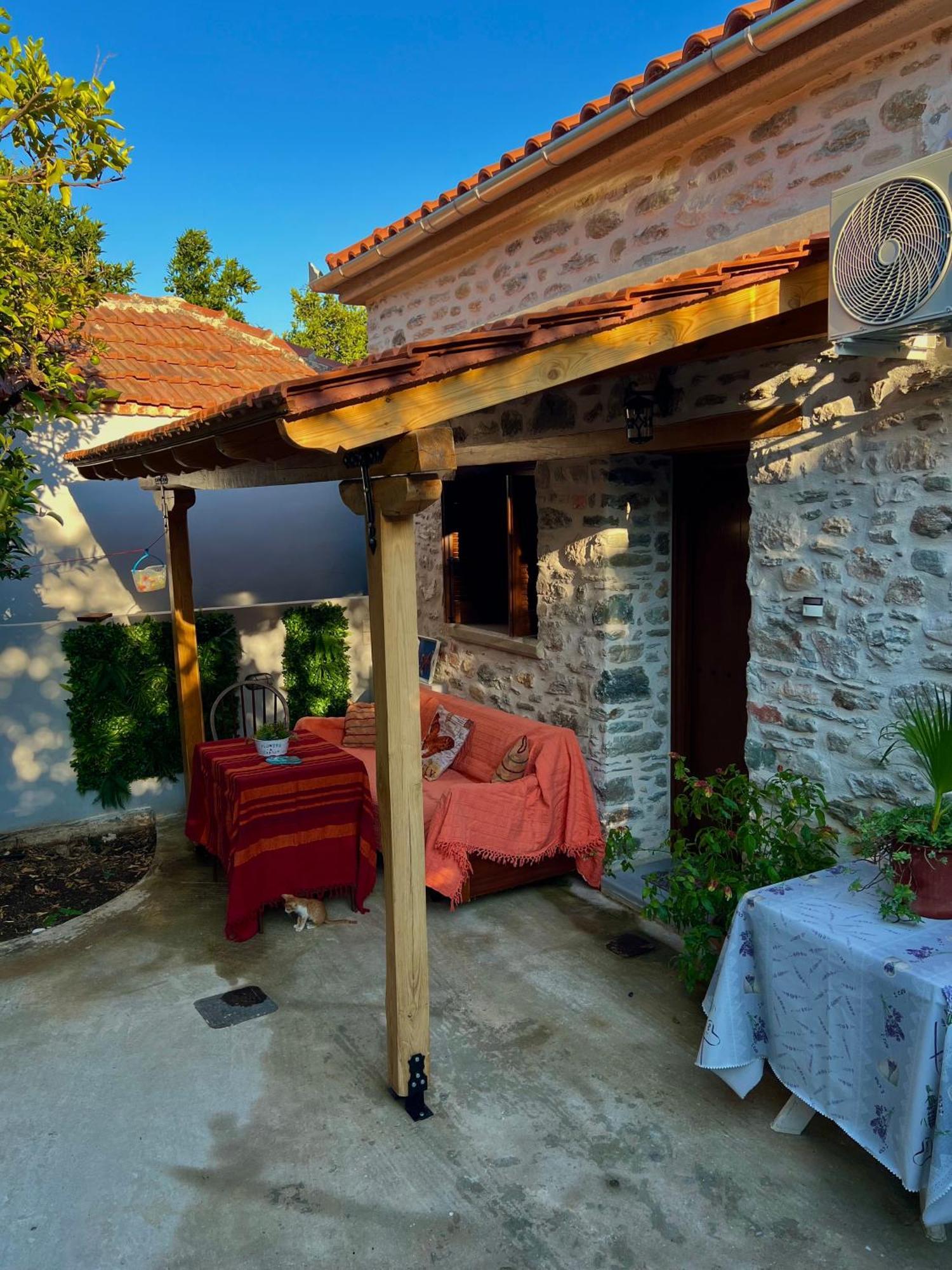 Niki Cottage Volos Exterior photo